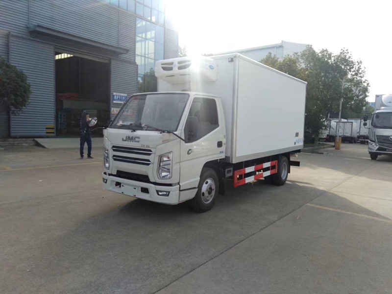 江鈴順達(dá)冷藏車（廂長4.2米國六）